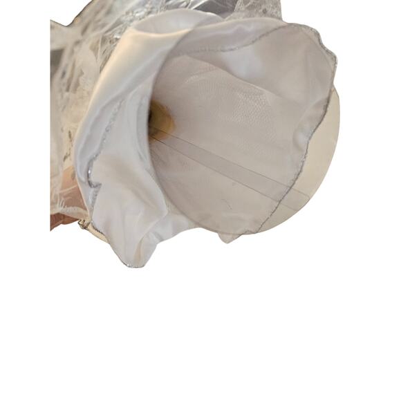 Vintage Christmas Tree Topper Angel Porcelain White Silver Feather Wings - Picture 4 of 5